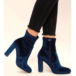 Steve Madden Edit Velvet Heel Bootie